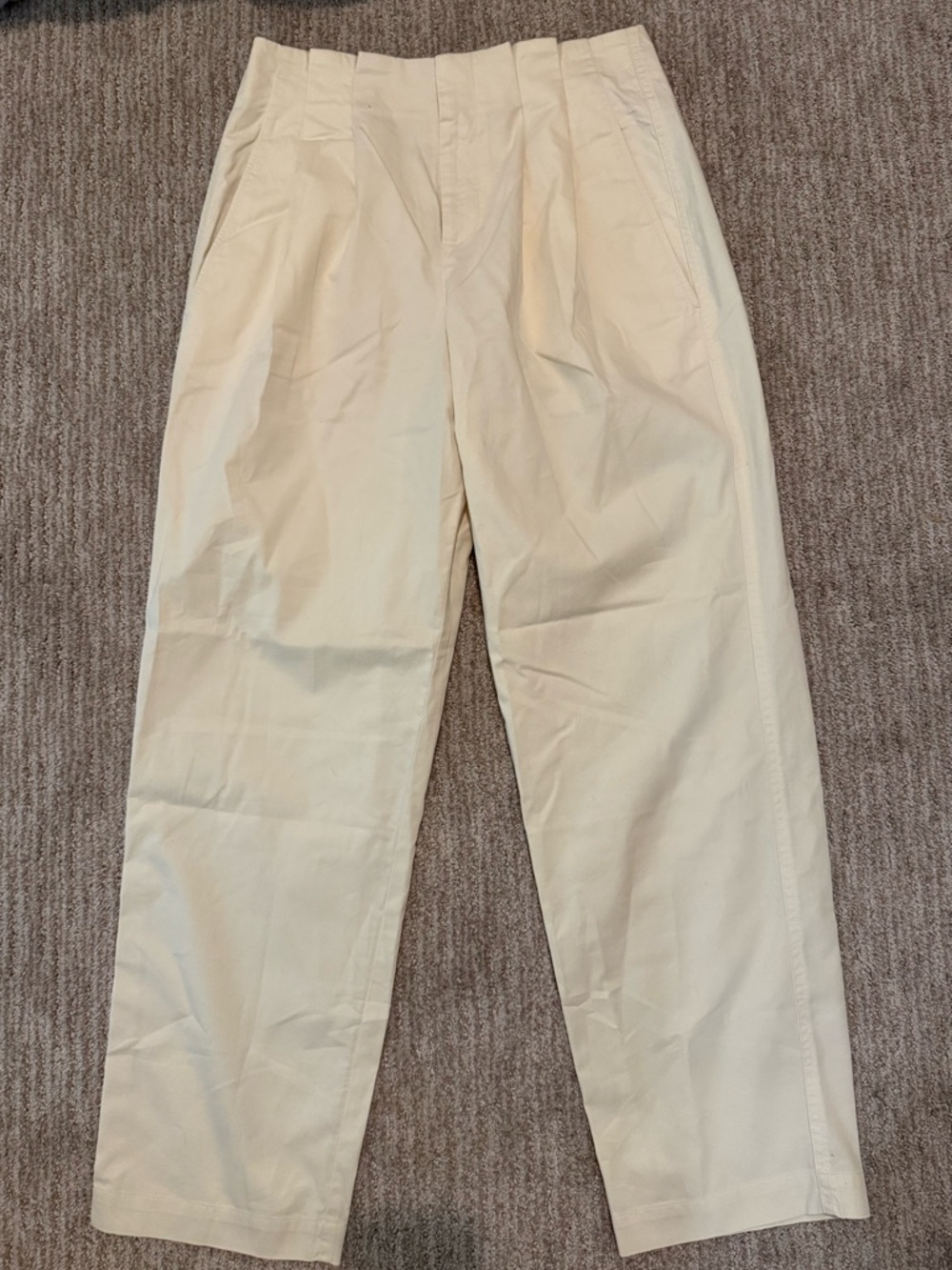 Abercrombie & Fitch Pleated Linen Dress Pants - Cream